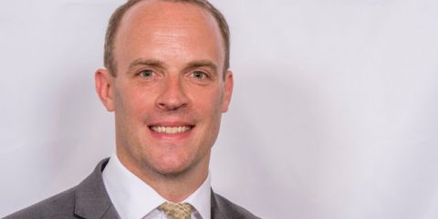 Openreach, il ministro inglese Raab attacca BT ‘Controllo della rete danno per i consumatori’