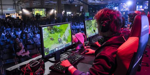 Partnership tra Vodafone ed ESL per iniziative eSports in Italia