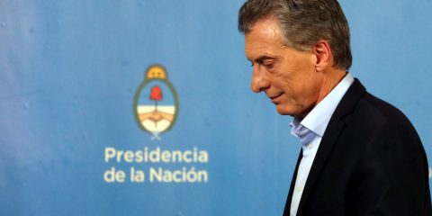 Indagato il presidente argentino Macri, Trattativa Spagna-Catalogna, Goldman Sachs ‘tifa’ per nuove elezioni in Italia