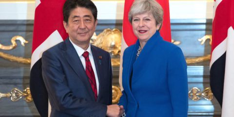 Giappone e Gran Bretagna insieme per il TPP, Presidenziali in Brasile, Rimpasto di governo in Francia
