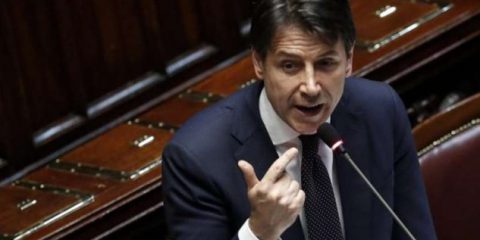 e-Fattura, premier Conte: ‘Nessuna proroga, ma Agenzia Entrate terrà conto delle difficoltà’