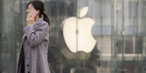 Apple in crisi in Cina. Dal calo di vendite ai ritardi sul 5G