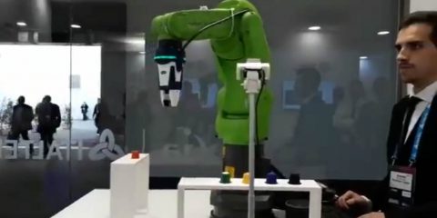 Exprivia Italtel presenta il cobot che chatta con noi e usa la computer vision