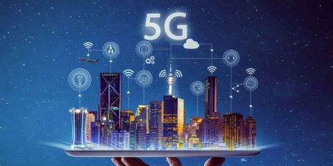 Uk, il 5G di EE pronto al debutto il 30 maggio