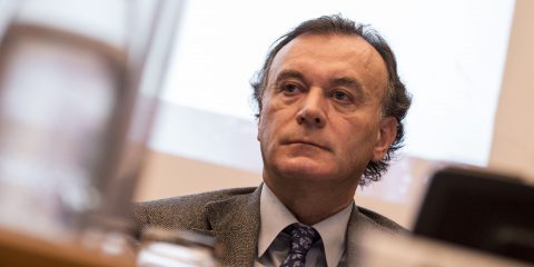 ‘Più controllo su Big data e algoritmi per contrastare l’information disorder’. Intervista a Antonio Martusciello (Agcom)