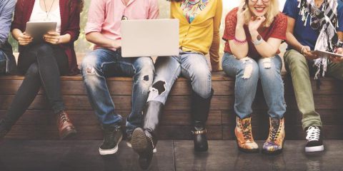 Adolescenti nell’era digitale, attenzione alle sfide estreme