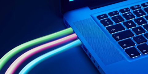 FTTC, le connessioni miste fibra-rame sostengono la domanda in Italia