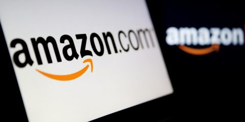 Amazon: eCommerce in calo, vola solo il cloud. Le nuove strategie di Bezos