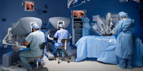 Come cambiano gli ospedali con l’intelligenza artificiale e quali sono i rischi