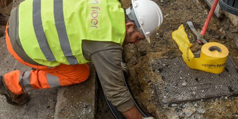 Open Fiber, più fondi per la fibra. Project financing alzato a 4,1 miliardi