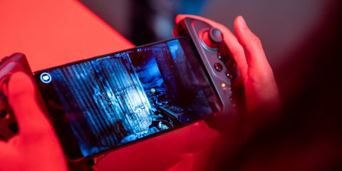 5G, Vodafone presenta la piattaforma in streaming di cloud gaming. E lo smartphone diventa anche console