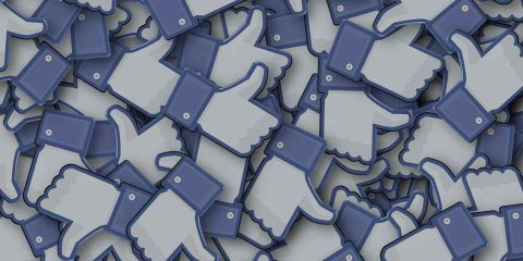 Raccolta dati, con un “Mi piace” aziende online corresponsabili con Facebook