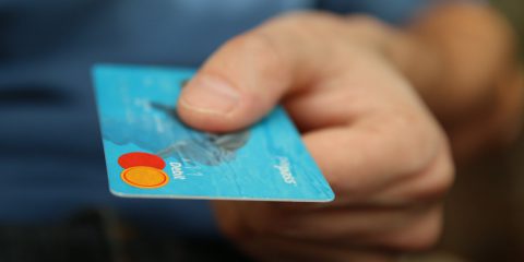 Card unica per evitare contante? Incontro Conte-Del Fante per valutare la fattibilità