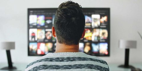 La Tv on demand piace agli italiani, +73% di tempo dedicato tra marzo e giugno 2020