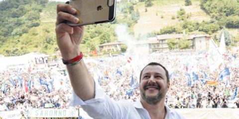 Salvini e la password 123456 dello smartphone. Perché non bisogna utilizzarla