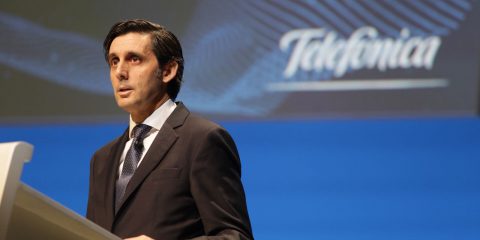 5G, il Ceo di Telefonica ai governi Ue: Fissiamo i nostri standard europei di sicurezza