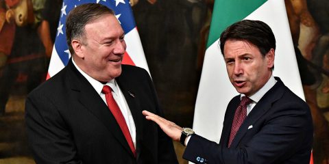 5G, Pompeo in pressing su Conte che su Huawei e ZTE rassicura gli Usa