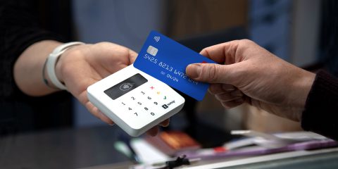 Paradosso pagamenti digitali. No sconto fiscale senza copia cartacea del Pos