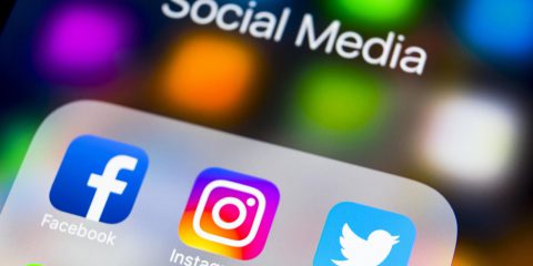 App che raccolgono più dati, Facebook e Instagram in testa