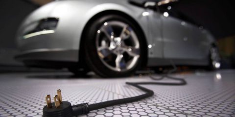 Auto elettriche in crescita in Italia, al via le nuove prenotazioni dell’Ecobonus