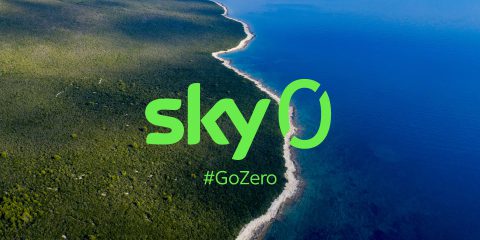 Sky come farà ad azzerare le emissioni nette di carbonio entro il 2030 (Il video)