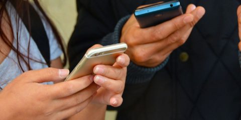 Giga illimitati su smartphone, le offerte già disponibili