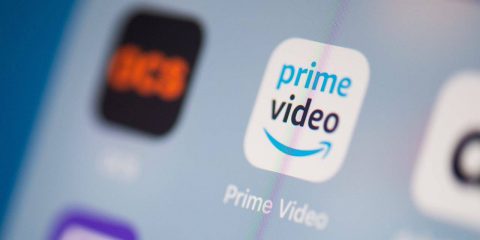 Solidarietà Pelosa. L’Italia diventa zona rossa e Amazon Prime Video si ritira da Solidarietà digitale