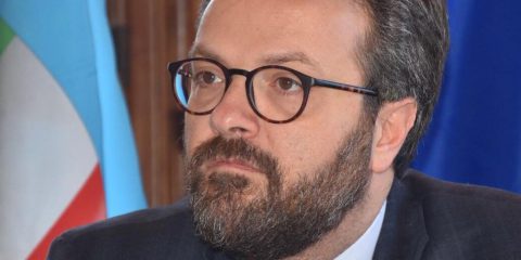 Salvo Ugliarolo (Uilcom Uil) ‘Sospendere portabilità e passaggi SIM per l’emergenza virus. Il Governo ci incontri dopo la crisi’