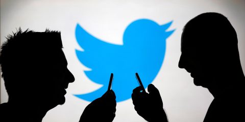 Twitter a rischio chiusura in Europa se non rispetterà le regole della DSA. Bruxelles avverte Musk