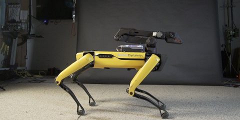Il cane robot della Boston Dynamics è in vendita per 75mila dollari (Video)