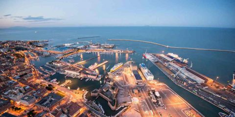 Porto di Livorno, grazie al 5G taglio CO2 e +25% di produttività