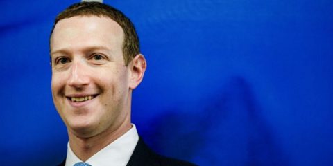 Facebook, le policy non cambiano. Zuckerberg: ‘Le grandi aziende ritorneranno’