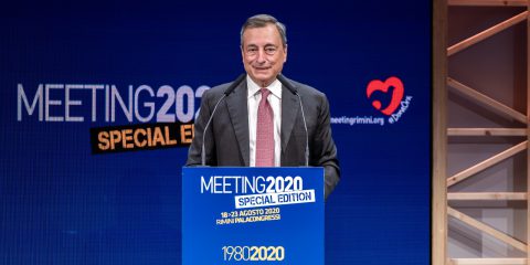 La lezione di Mario Draghi: “La digitalizzazione è necessità. C’è un debito buono se usato per infrastrutture e ricerca” (Video)