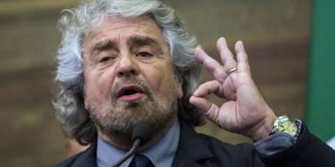 Tim, Grillo ‘Irrealistico pensare a scorporo rete e fusione con Open Fiber’