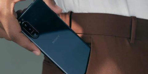 Sony lancia il nuovo top “compatto” Xpera 5 II