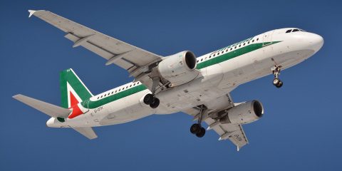 Alitalia, Fabio Colasanti: ‘Una compagnia di bandiera è solo un immenso spreco di risorse’