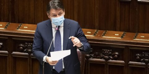 Conte: “Prevista nel nuovo Dpcm solo didattica a distanza per le scuole di secondo grado”