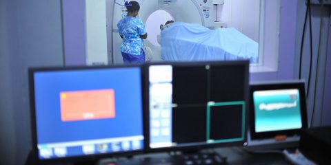 Ospedali smart tra reti 5G private, IA e IoT: un mercato globale da 100 miliardi entro il 2027