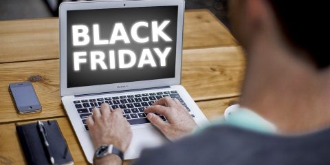 Temu alla sfida del Black Friday, tra prezzi stracciati e dubbi sulla privacy