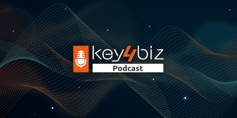 Clubhouse, il fenomeno social tra vantaggi e rischi privacy. Il podcast di Key4biz