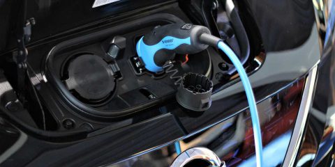 Auto elettriche: l’industria UE vede crescere le esportazioni del +750%. Destinazione UK, USA e Cina