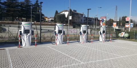 DDL Concorrenza, priorità agli operatori con meno del 40% delle colonnine di ricarica