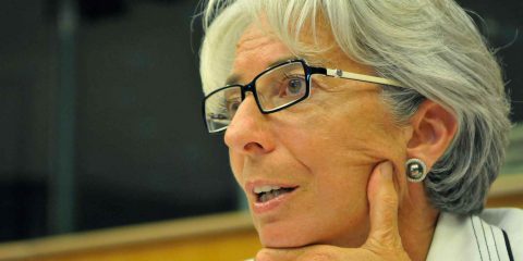 Lagarde (Bce): “Euro digitale si farà, ma regolamentare bitcoin”