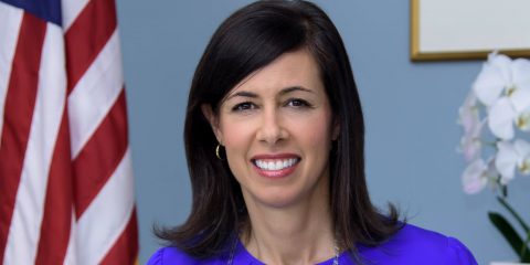 Social media, net neutrality e hate speech. Tutte le sfide della nuova presidente FCC Jessica Rosenworcel