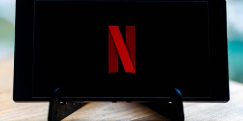 Netflix tocca quota 203 milioni di utenti e annuncia 500 produzioni originali