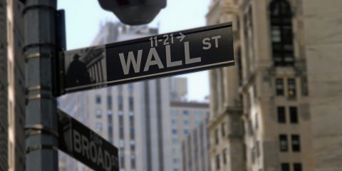 I tre operatori Tlc cinesi espulsi da Wall Street