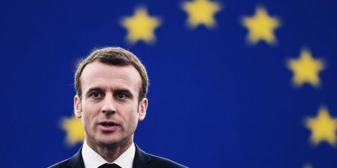 Democrazia Futura. Emmanuel Macron, un “anatra zoppa”?