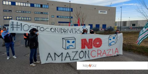 Amazon, i lavoratori: “Scioperiamo contro il suo algoritmo”