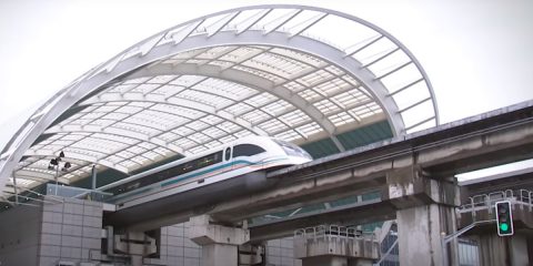 Treni come proiettili in Cina a 620 km/h (Video)