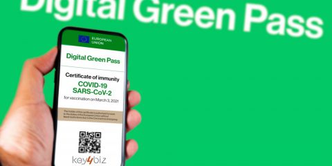 Spagna, il green pass è vietato in tutto il Paese